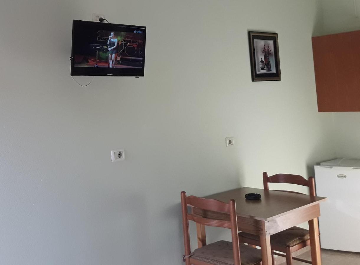 Tani'S Guesthouse Εξαμίλιο Εξωτερικό φωτογραφία